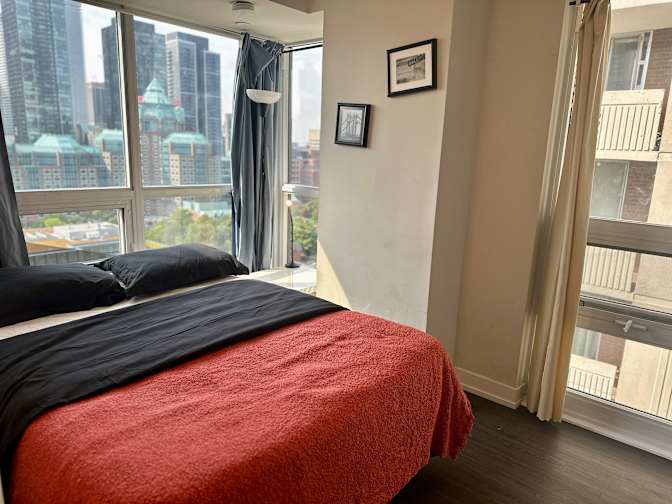 Harrington Toronto's room