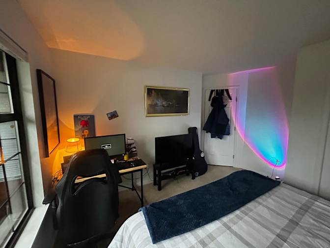 Richard Tomilson's room