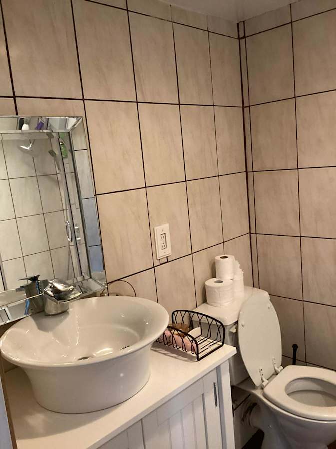 Marilyn Groves's room