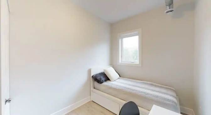 Melanie Kattina's room