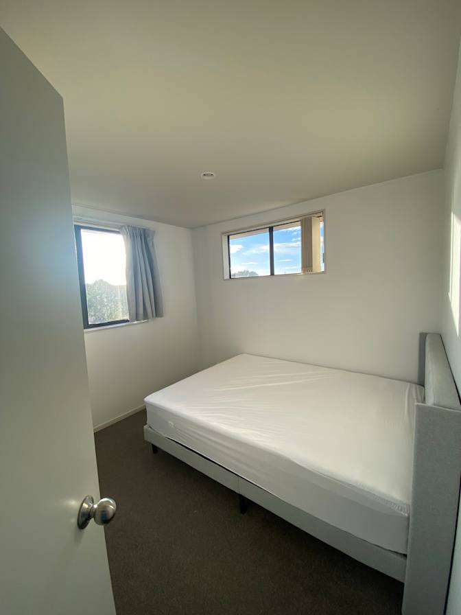 Photo of Emol's room