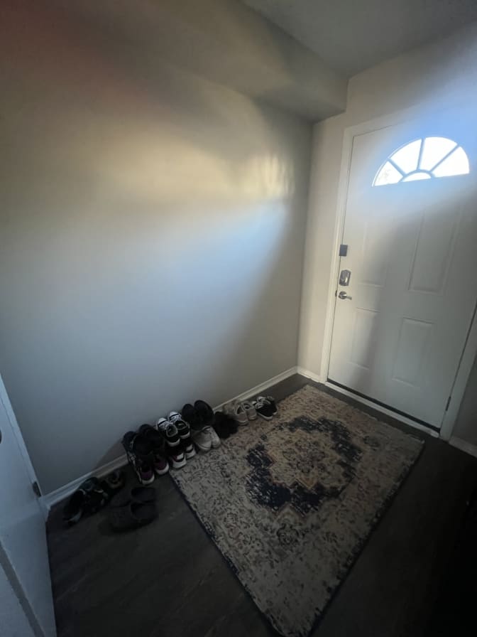 Photo of kayleigh's room