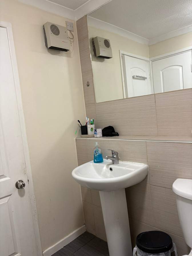 Photo of Jhanvi Parekh's room