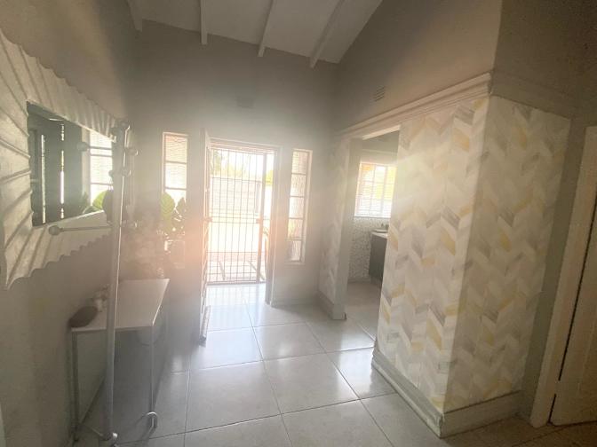 Photo of Gomo's room