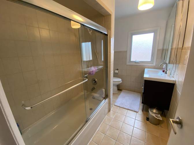 Toronto Rentals's room