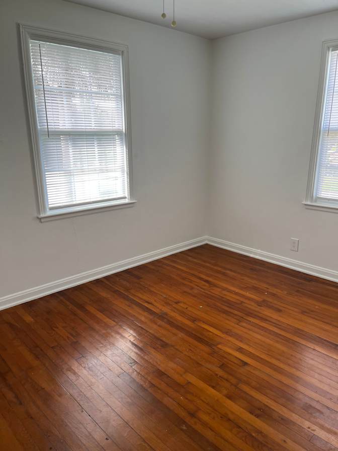 Private room to rent in share house 7th Avenue Nort...