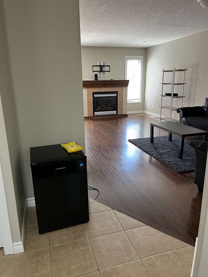 Thiruni Thirimanne's room