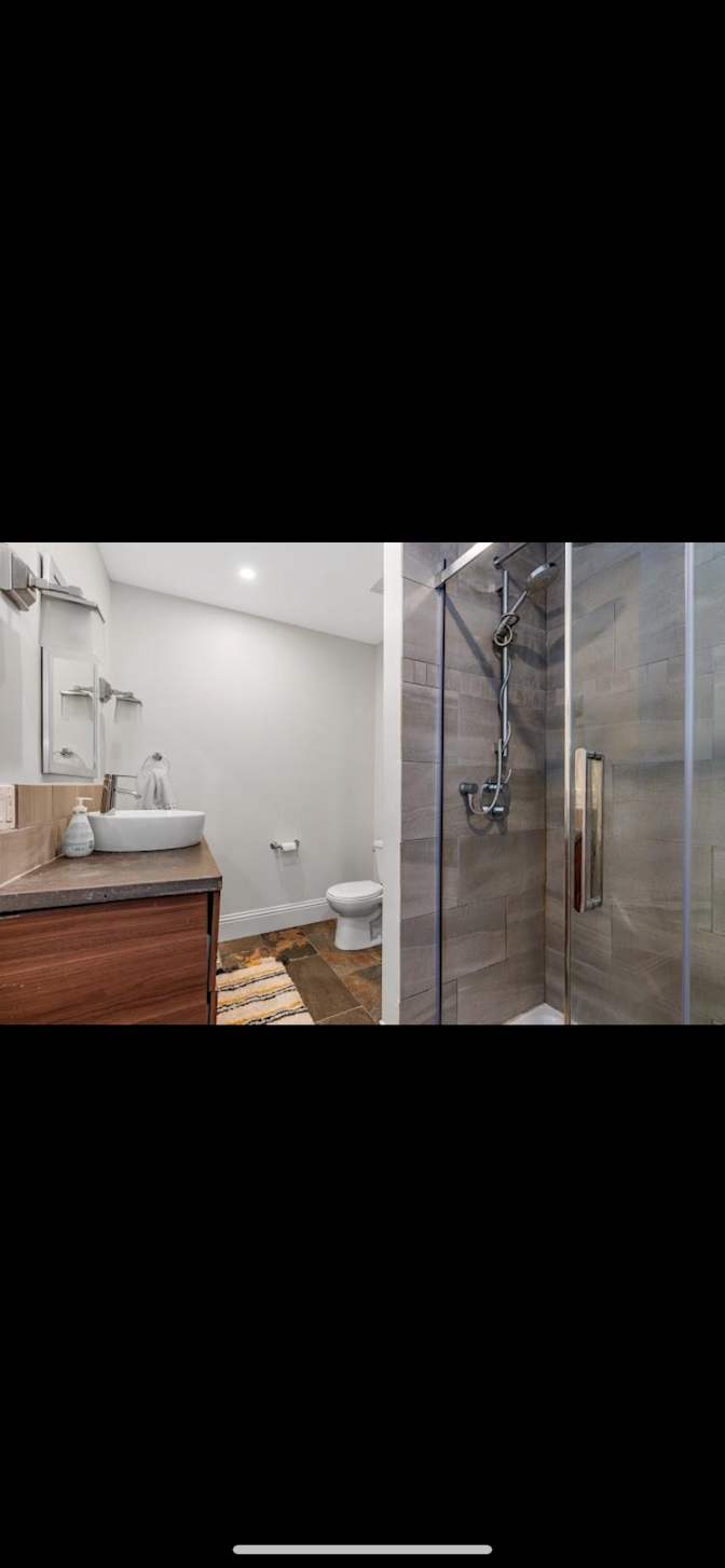 Andres Laguado's room