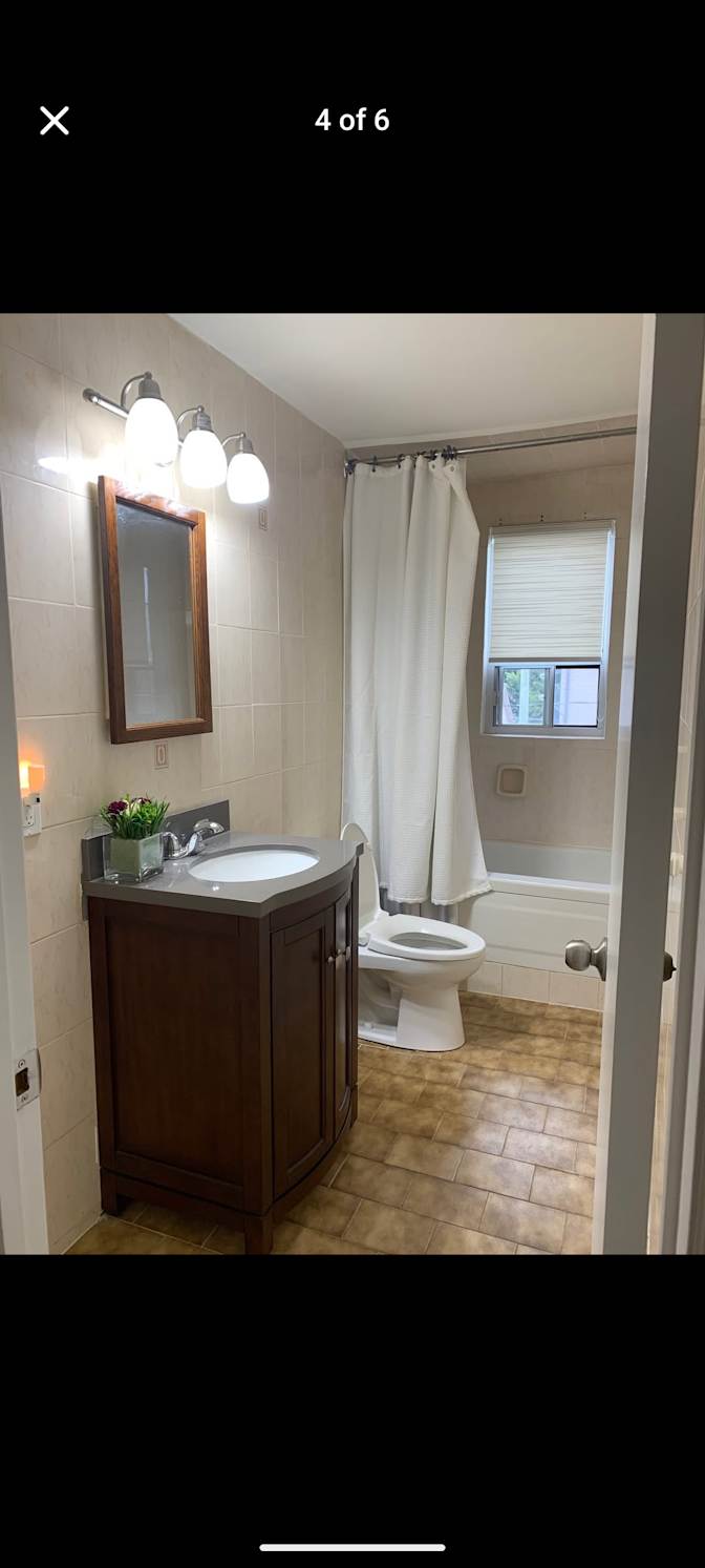 Alejandro Fernandez's room