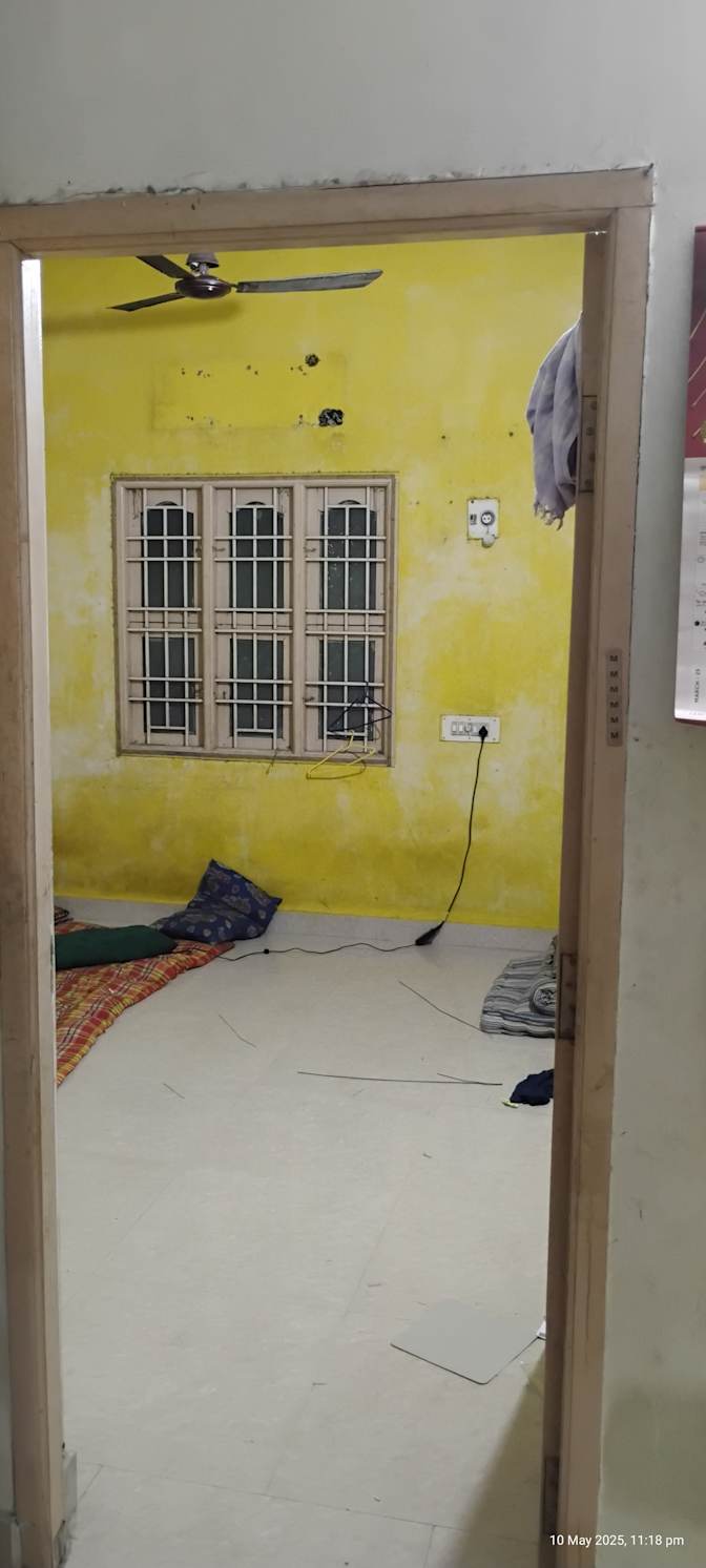 Photo of Kiri Tharan's room