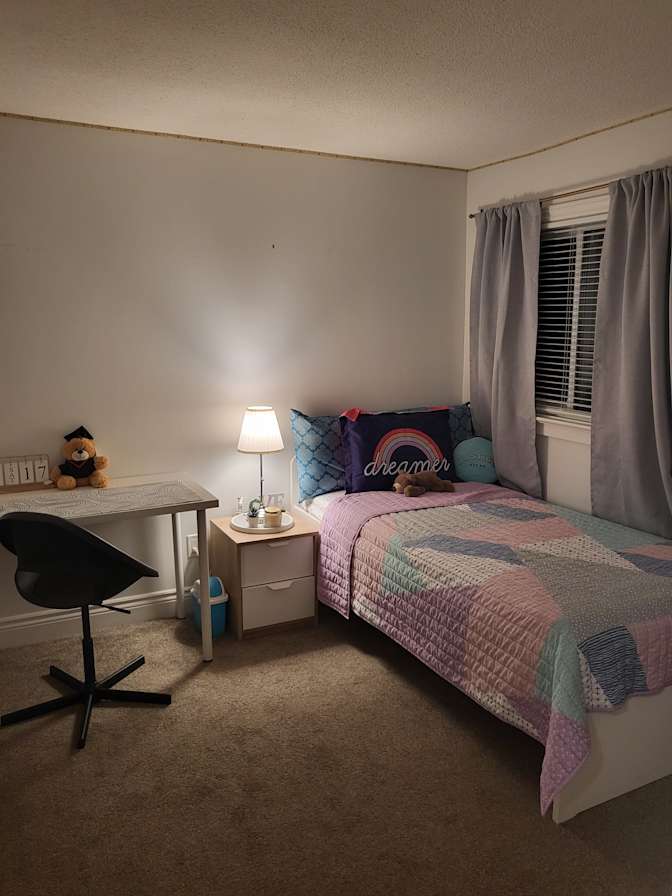 Mirasol Pandeling's room