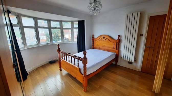 Photo of MAUREEN's room
