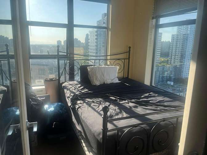 Photo of Richard Romano Carlsen's room