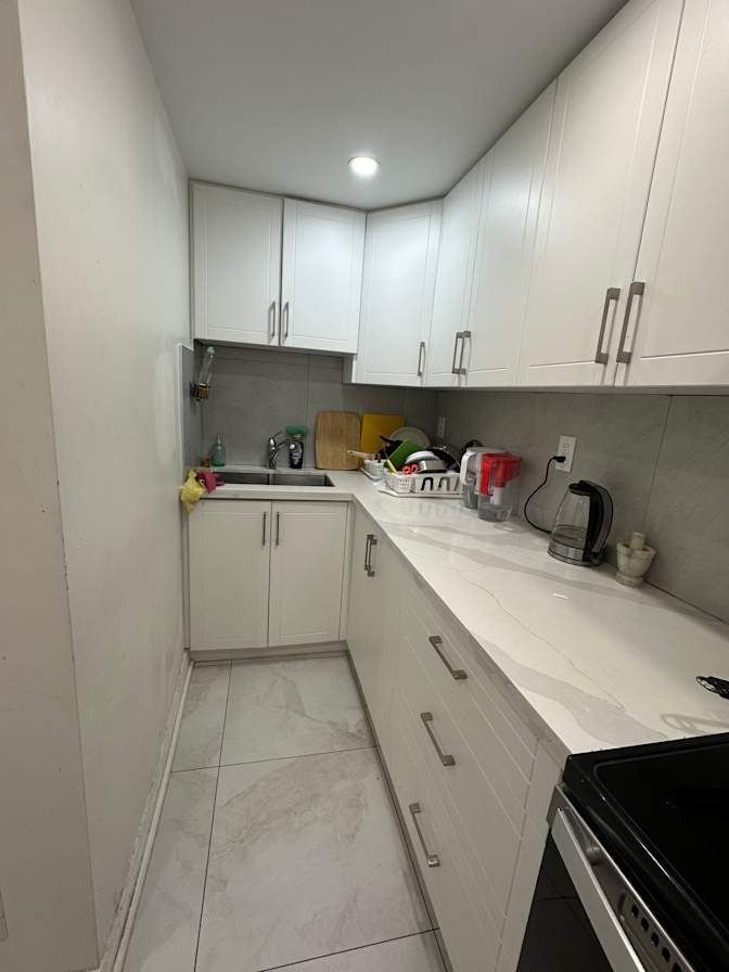 Leina Kumar Chaudhry's room