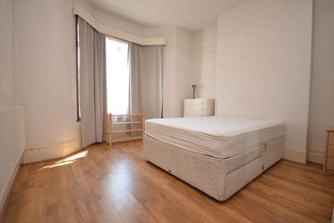 Photo of Caroline's room