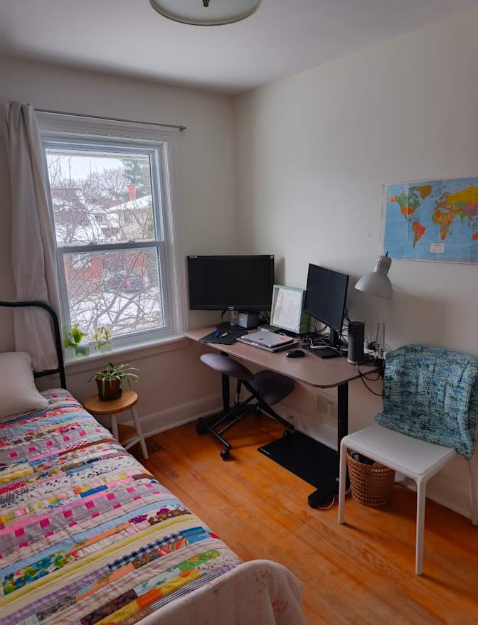 Experimental Farm's room