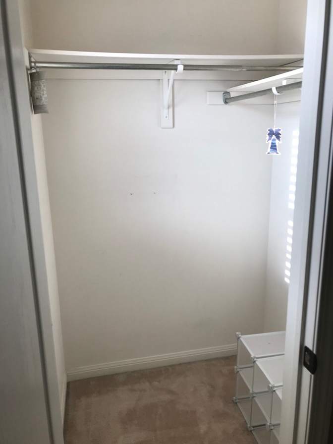 J.Hudson-Oliver's room