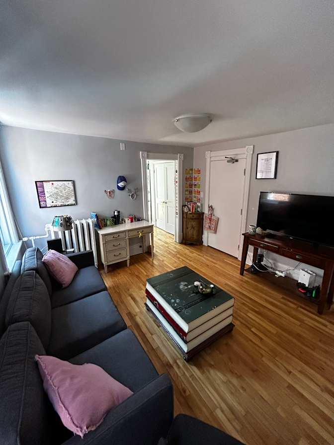 Lea Alaphilippe's room