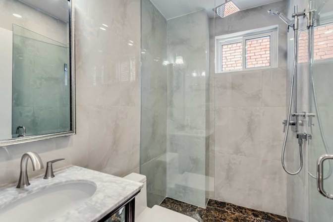 Bobby Sharifian's room