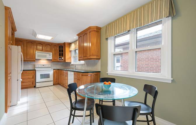 Photo of Linda's room