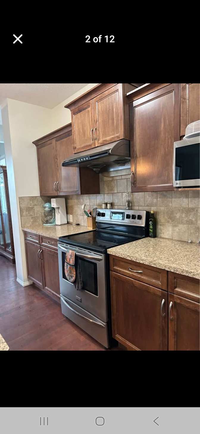 Laura KESSLER's room