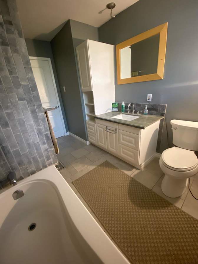 NICOLA THOMAS's room