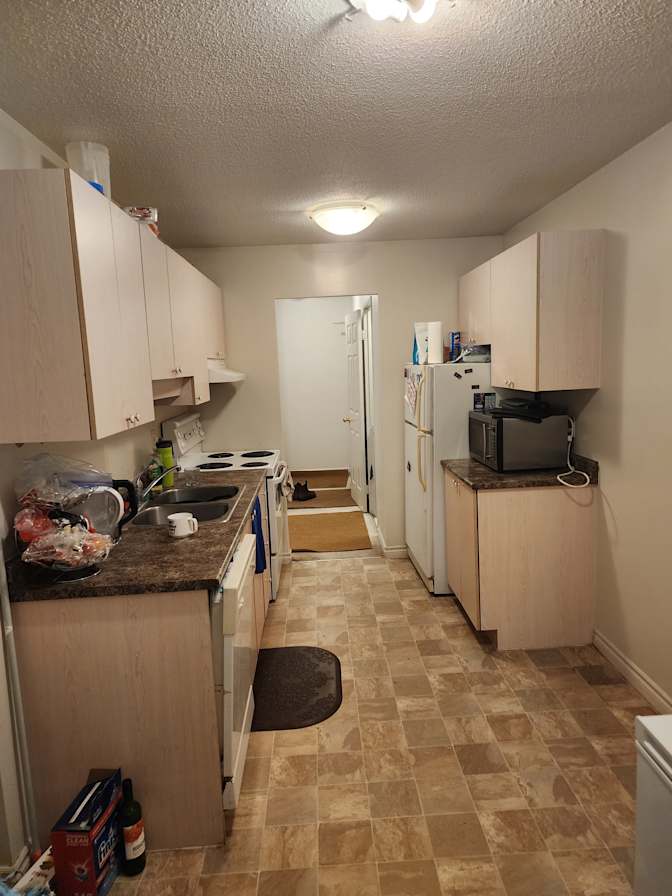 Dandrade browne's room