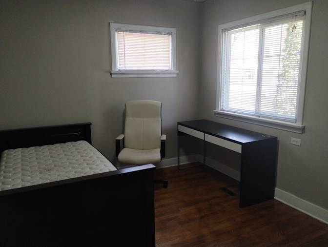 Photo of Ken's room