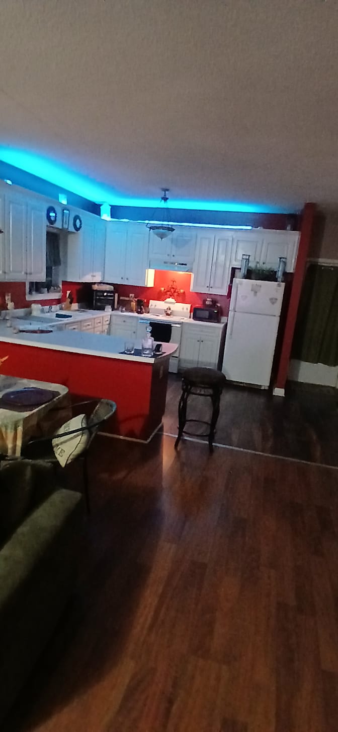 Photo of Kelly Taylor's room