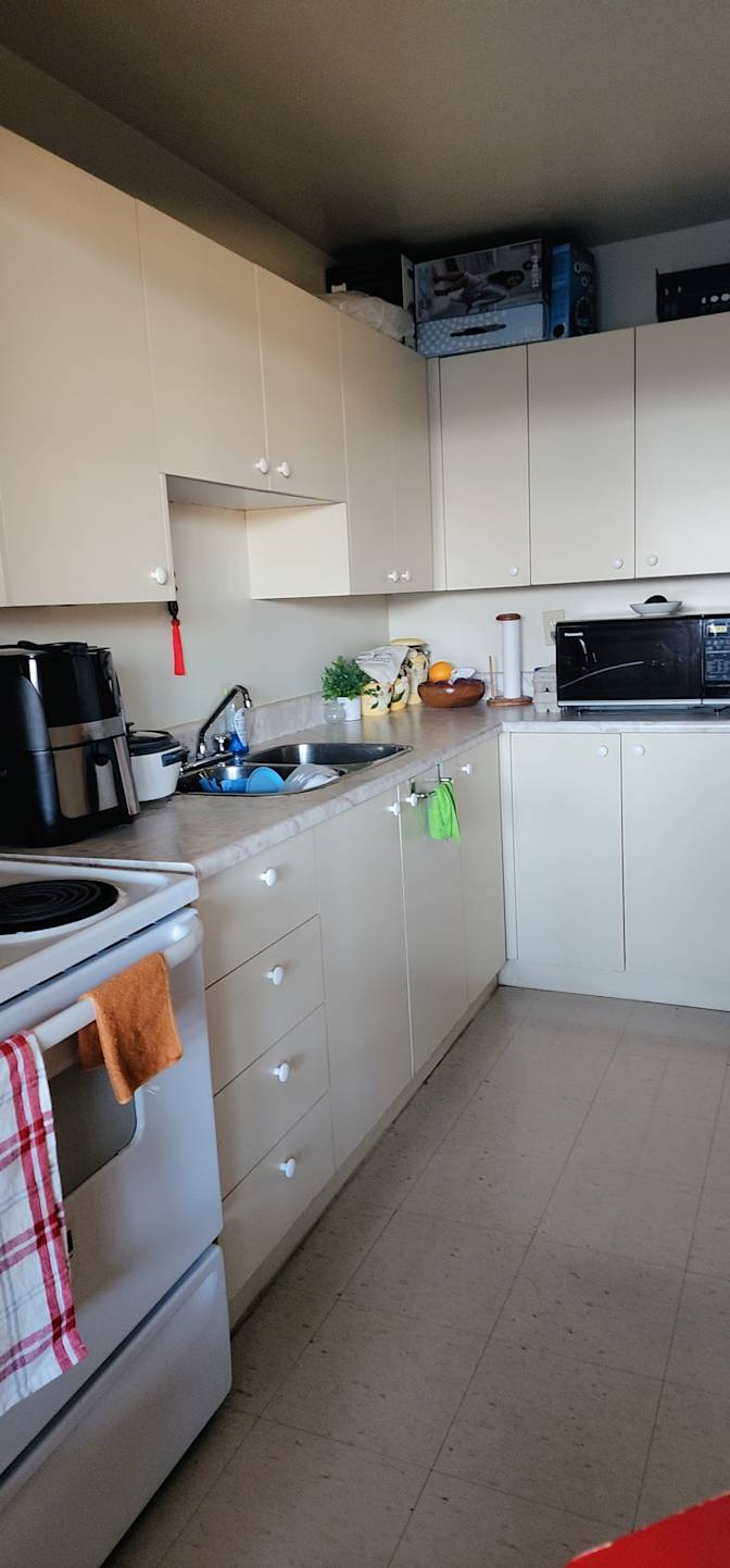 elizabeth espino's room