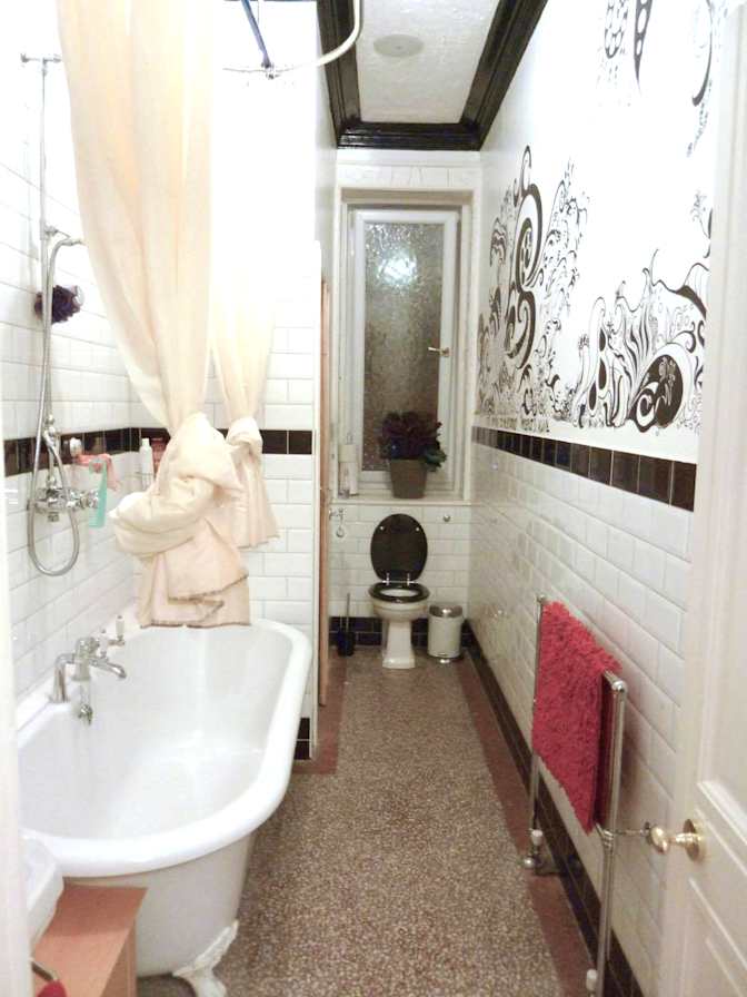 Photo of Rod's room