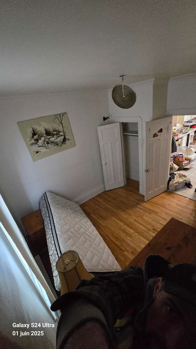 Marc-Antoine Richard's room