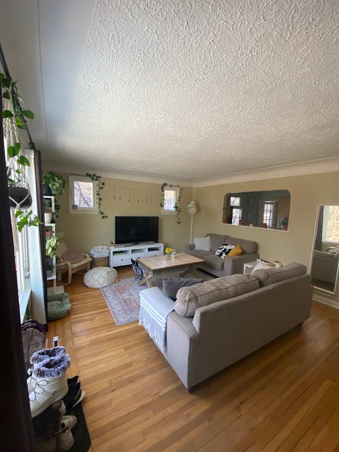 Photo of Taylor's room