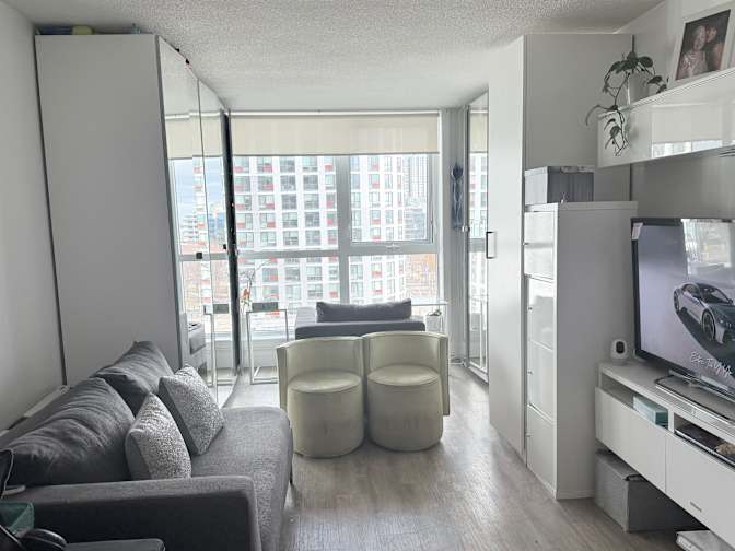 Aurora Ramirez's room