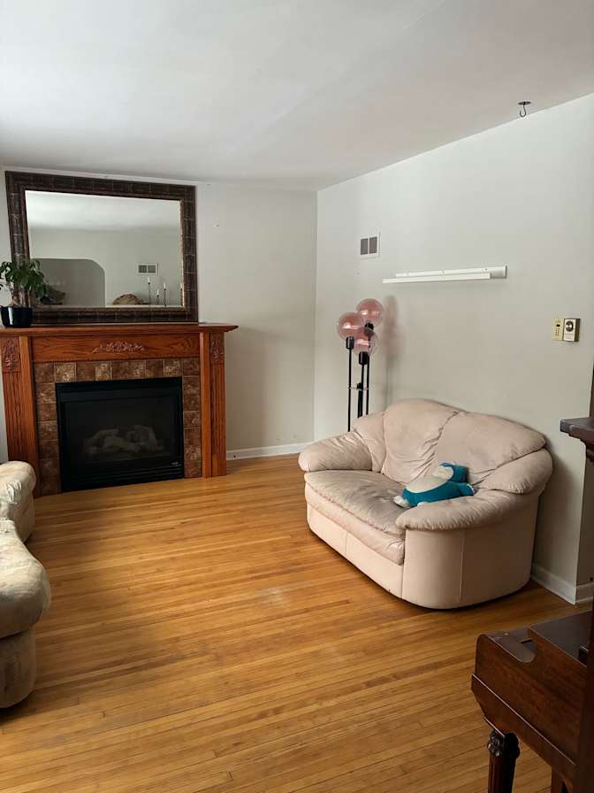 Jason Murray Taylor's room