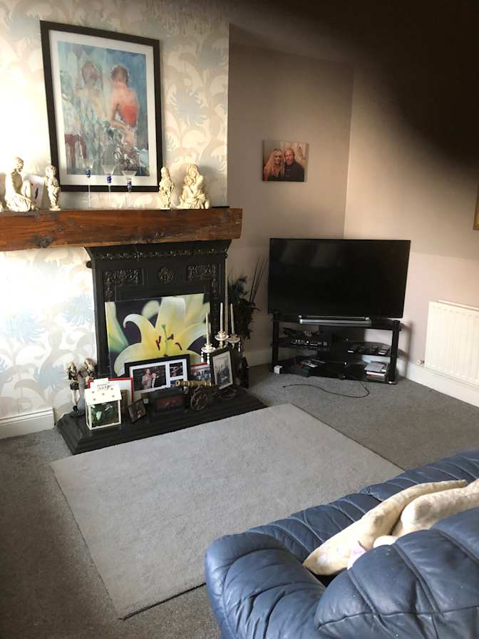 Photo of tom mason's room