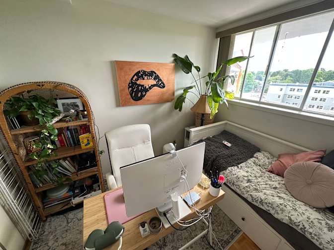 Nikolai Romanovitch's room