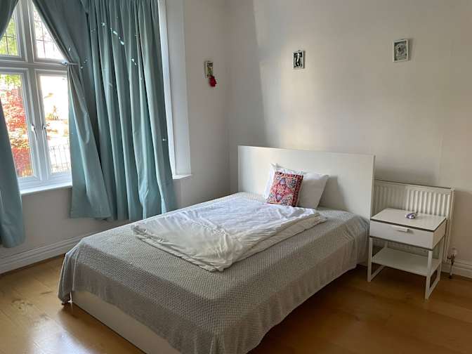 Photo of Linda's room