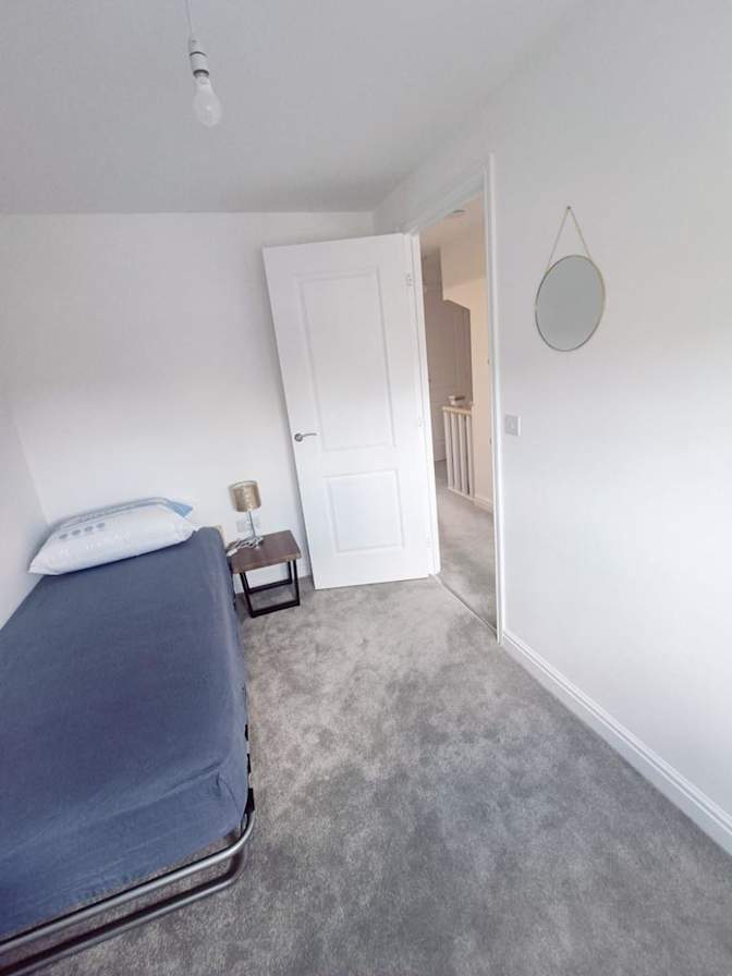 Photo of Asim sheikh's room