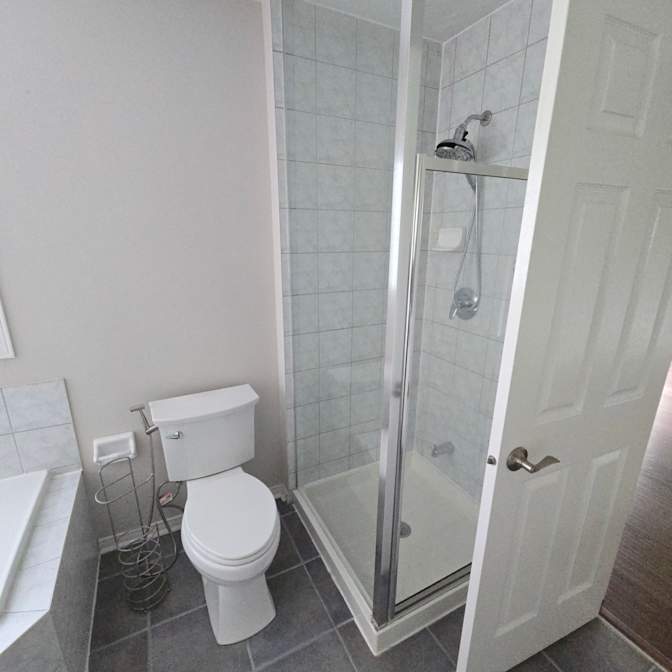 Amir Tabriznia's room