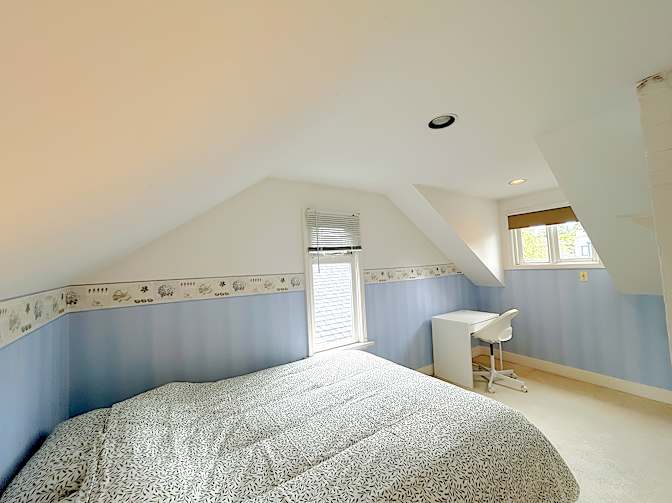 Photo of Shahram's room