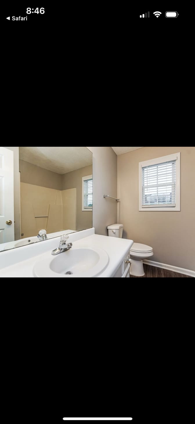 Photo of Dominique's room