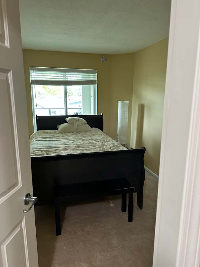 LeahAnn Maybee's room