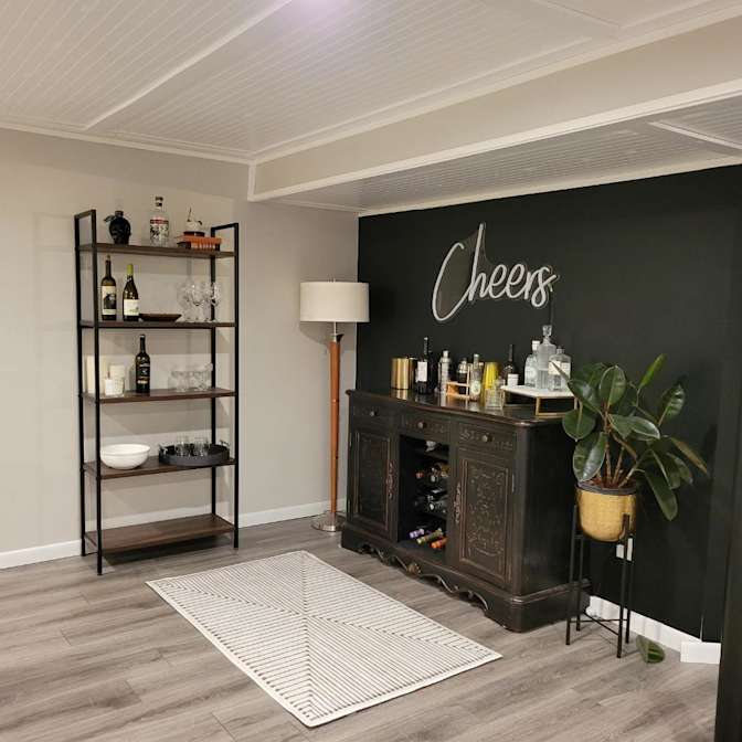 Private room to rent in share house Florida Avenue...