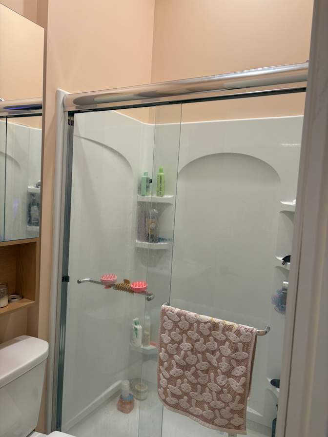 Amber Mcneely's room