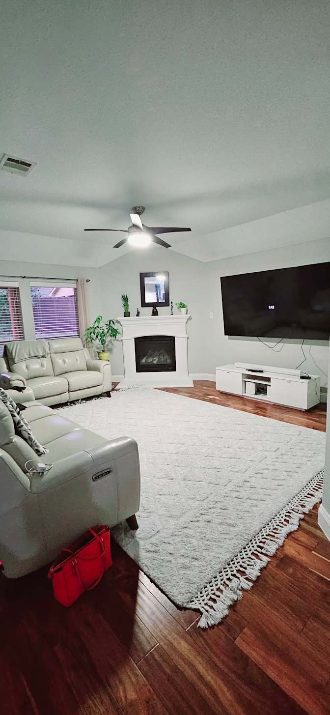 Private room to rent in share house McKinney, Texas...