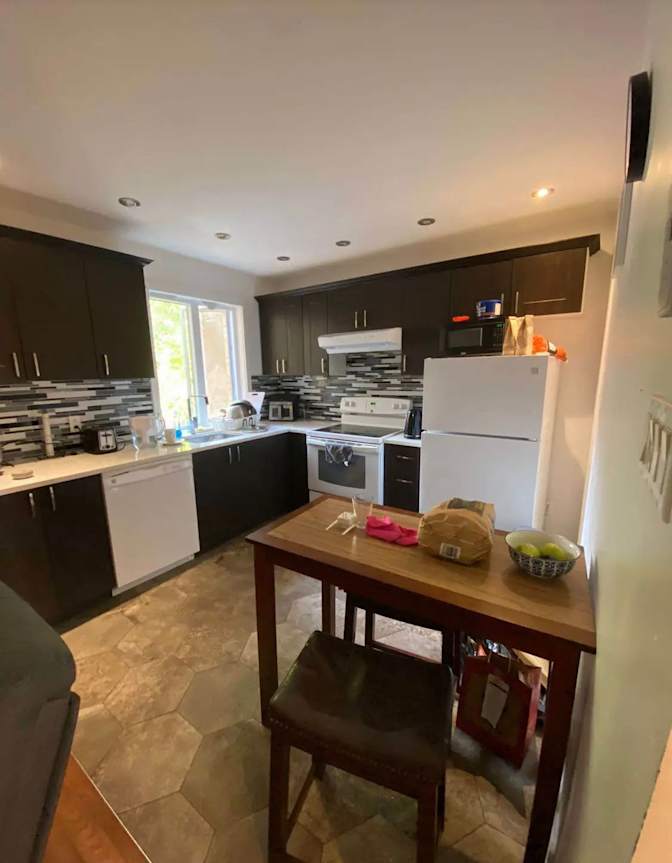 Photo of MO'TASIM MAUTHOOR's room