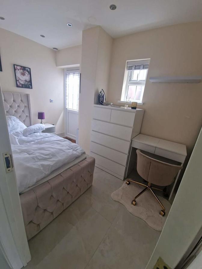 Photo of Sadaf's room