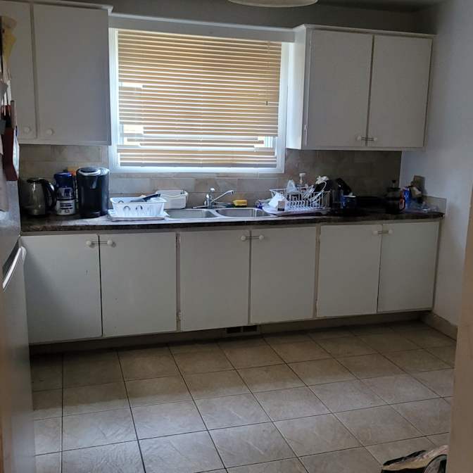 Rent Share At Ol' Doc Watson's room