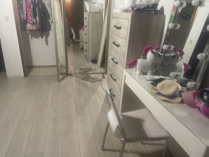 Kinsley Pearen's room